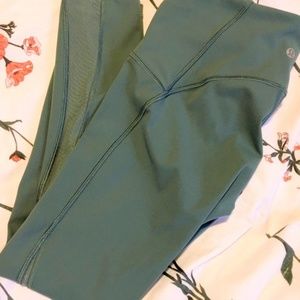 Lululemon Train Times 25"